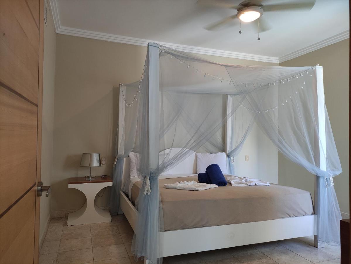 Chic Beachfront Apartment - Private Beach Access Punta Cana Exterior photo